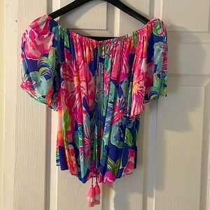 Size M multicolored floral print Lilly Pulitzer top